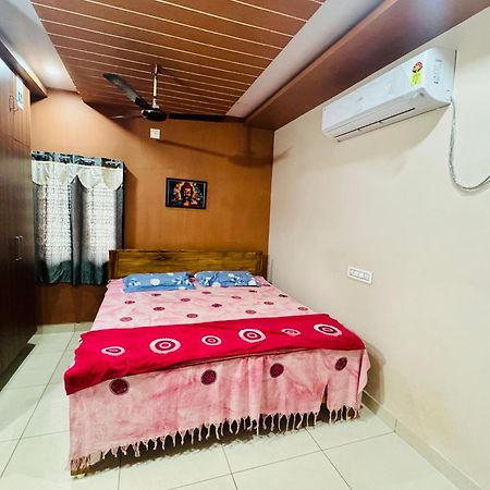 Sri Padha Vallabha Serenity Homestay Pithapuram Eksteriør bilde